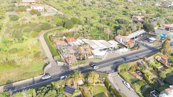 villa in vendita ad Aci Castello