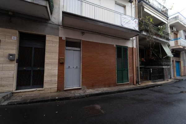 appartamento in vendita ad Aci Castello