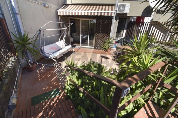 appartamento in vendita ad Aci Castello