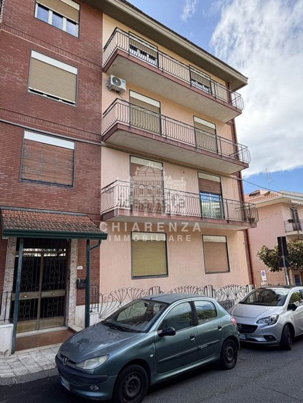 appartamento in vendita ad Aci Castello