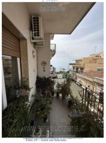 appartamento in vendita ad Aci Castello