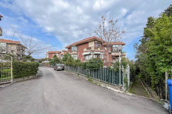 appartamento in vendita ad Aci Castello in zona Aci Trezza