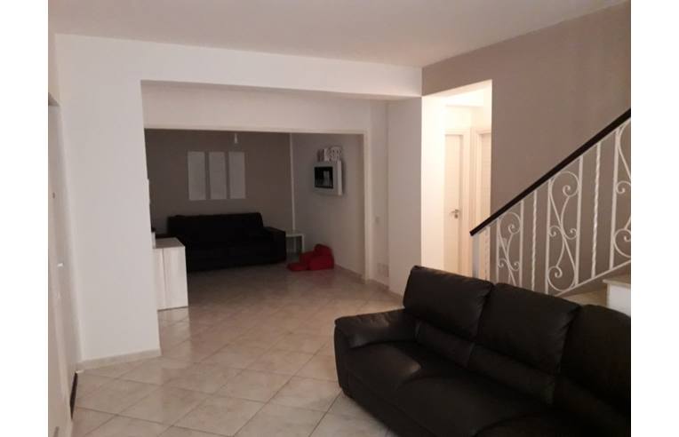 appartamento in vendita ad Aci Castello in zona Ficarazzi