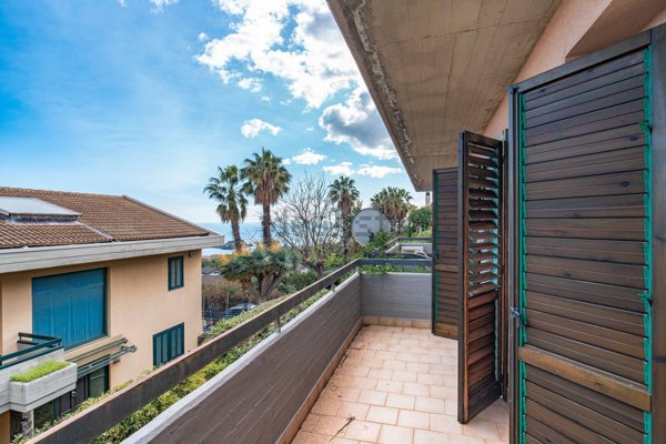 villa in vendita ad Aci Castello