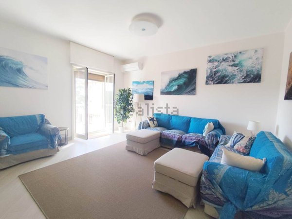 appartamento in vendita ad Aci Castello