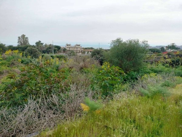 terreno edificabile in vendita ad Aci Castello in zona Cannizzaro
