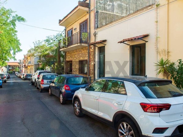 casa indipendente in vendita ad Aci Castello