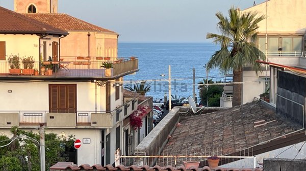 casa indipendente in vendita ad Aci Castello