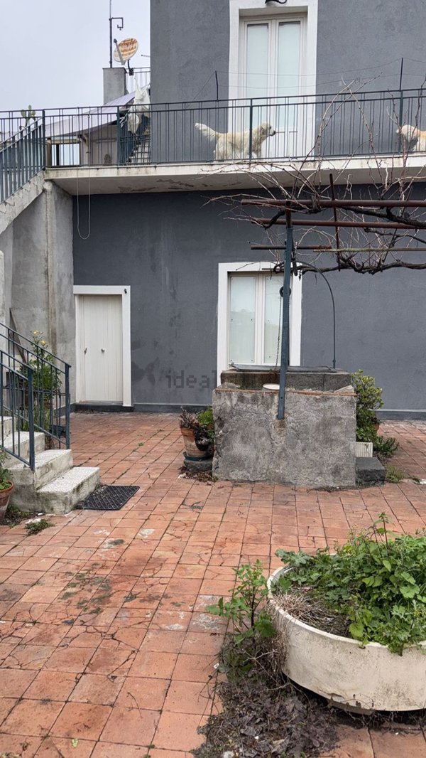 casa indipendente in vendita ad Aci Castello