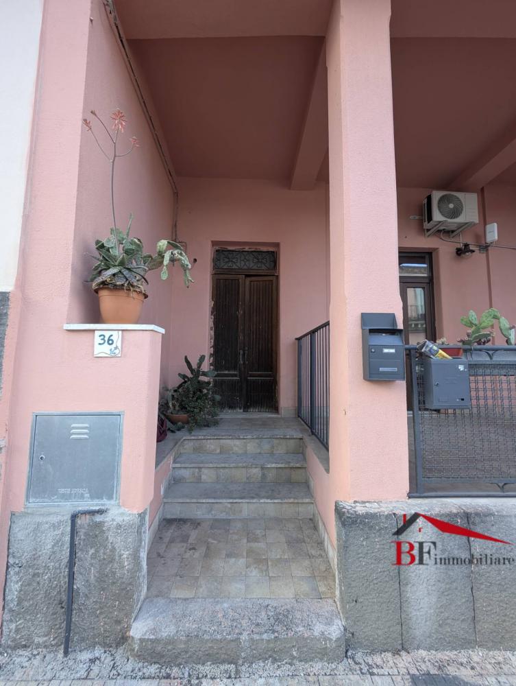 appartamento in vendita ad Aci Castello