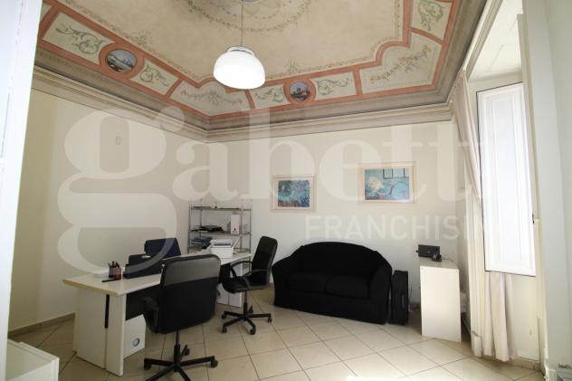 ufficio in vendita ad Aci Castello in zona Cannizzaro