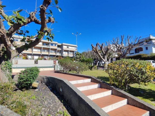 villa in vendita ad Aci Castello