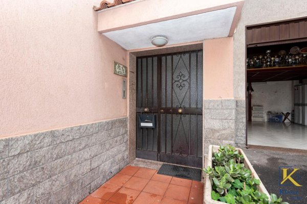 appartamento in vendita ad Aci Castello in zona Ficarazzi