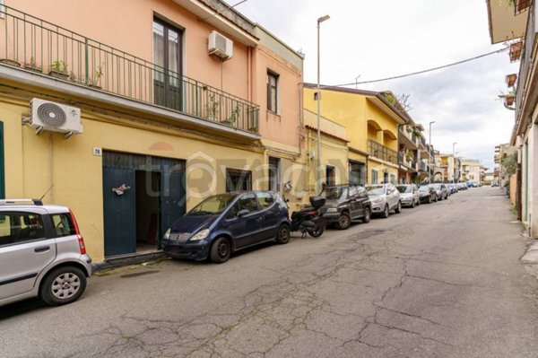 casa indipendente in vendita ad Aci Castello in zona Ficarazzi