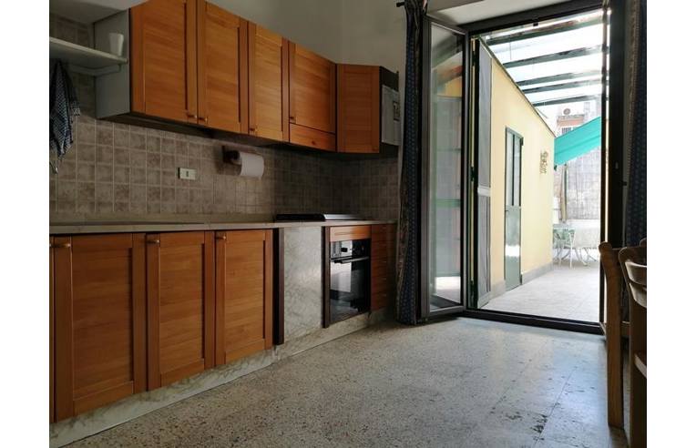 appartamento in vendita ad Aci Castello