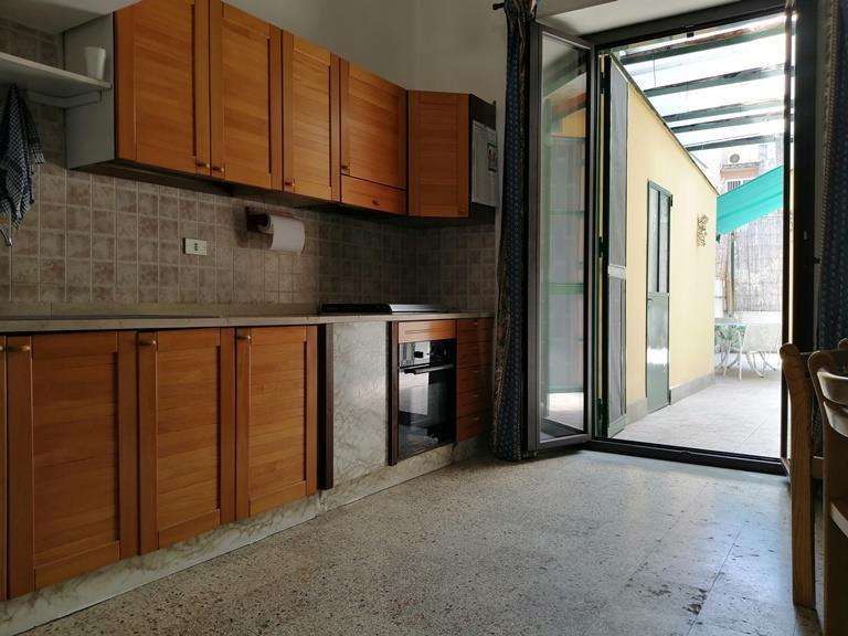 appartamento in vendita ad Aci Castello
