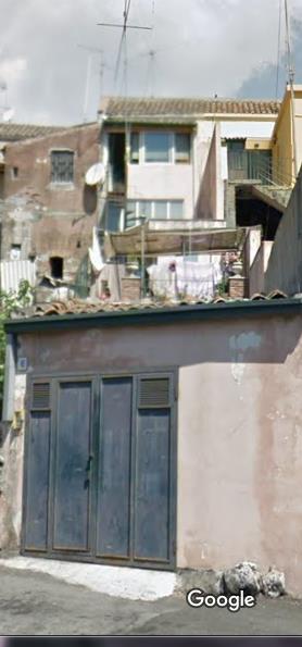 casa indipendente in vendita ad Aci Castello in zona Ficarazzi