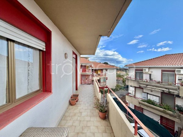 appartamento in vendita ad Aci Castello in zona Ficarazzi