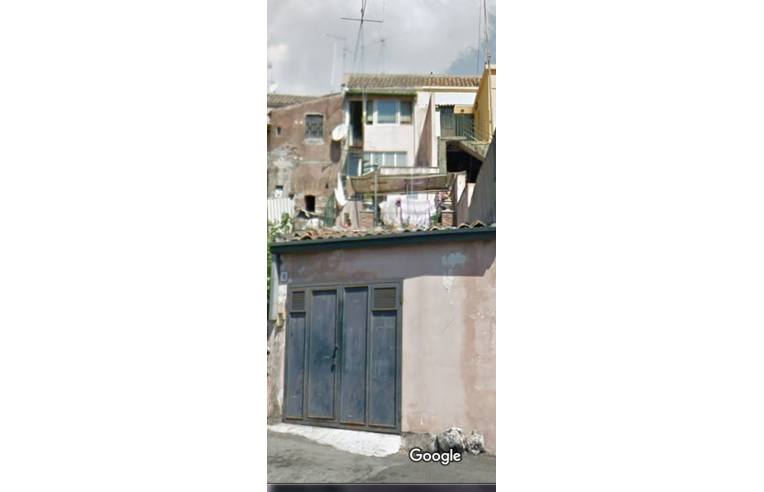casa indipendente in vendita ad Aci Castello in zona Ficarazzi