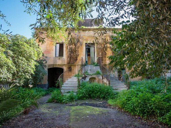 casa indipendente in vendita ad Aci Castello in zona Cannizzaro