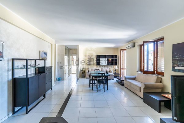 appartamento in vendita ad Aci Castello in zona Cannizzaro