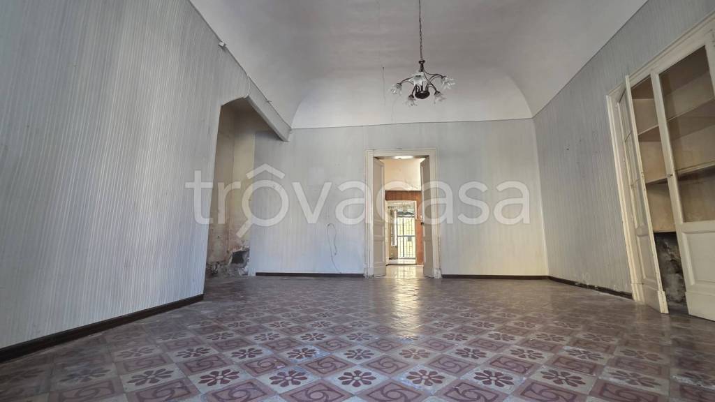 appartamento in vendita ad Aci Castello
