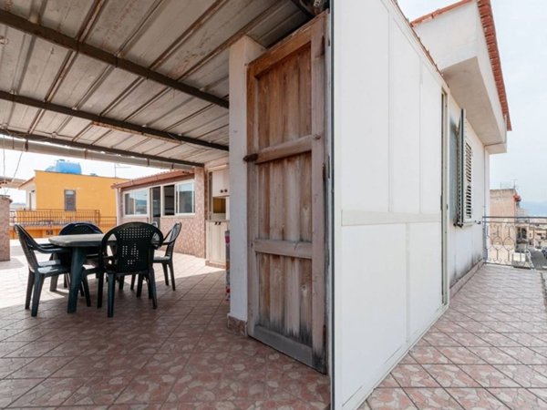 appartamento in vendita ad Aci Castello in zona Ficarazzi