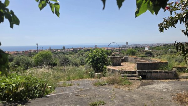casa indipendente in vendita ad Aci Castello in zona Cannizzaro