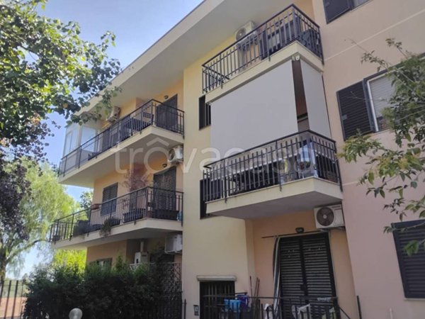 appartamento in vendita ad Aci Castello in zona Aci Trezza