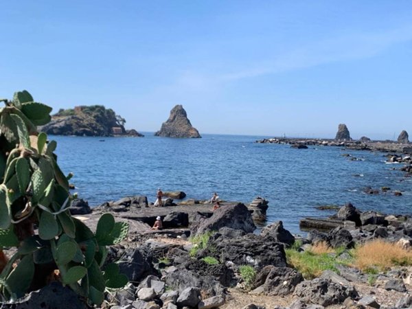 appartamento in vendita ad Aci Castello in zona Aci Trezza