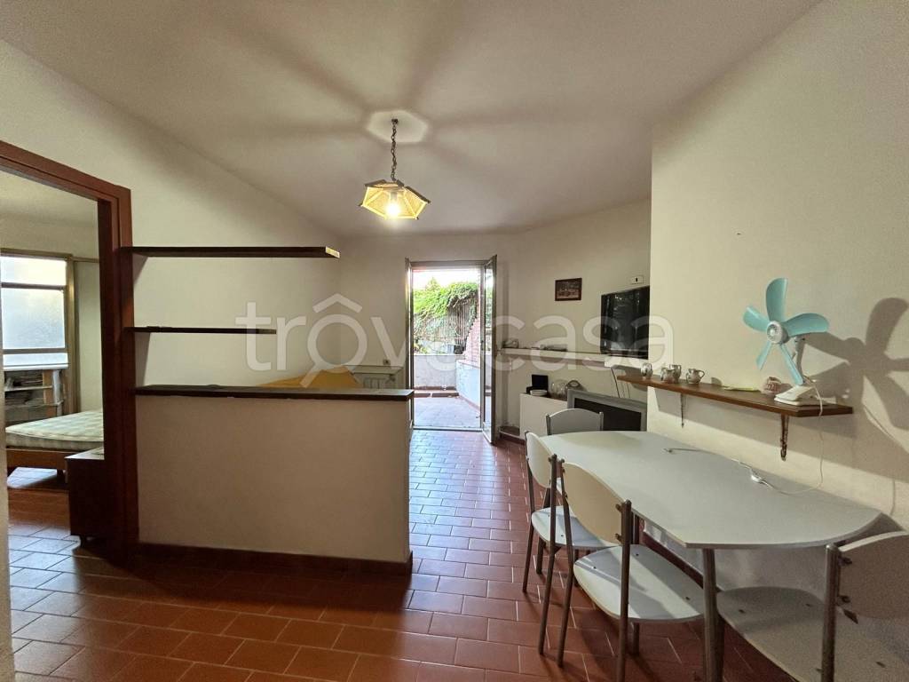 appartamento in vendita ad Aci Castello in zona Aci Trezza