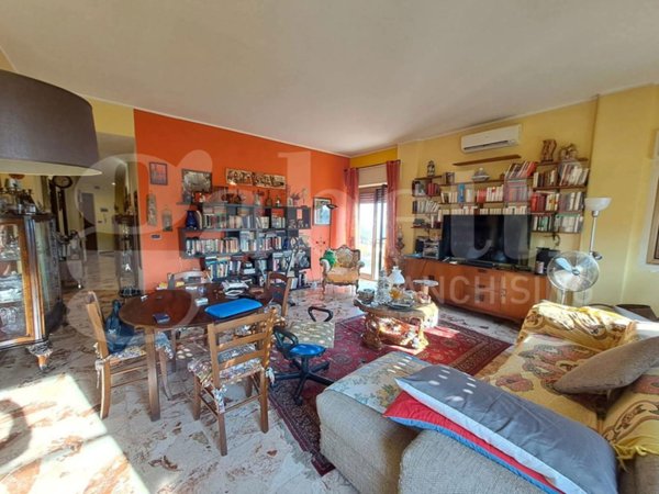 appartamento in vendita ad Aci Castello in zona Ficarazzi