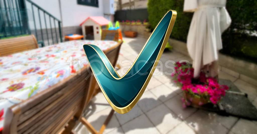 appartamento in vendita ad Aci Castello in zona Ficarazzi