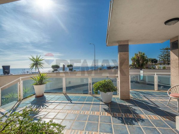 casa indipendente in vendita ad Aci Castello in zona Cannizzaro