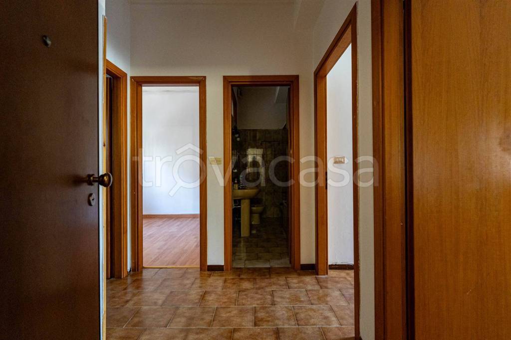 appartamento in vendita ad Aci Castello in zona Ficarazzi