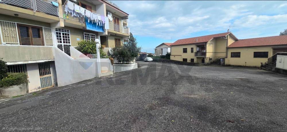 albergo in vendita ad Aci Castello in zona Aci Trezza