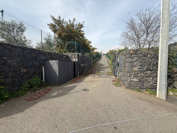 terreno agricolo in vendita ad Aci Castello in zona Ficarazzi
