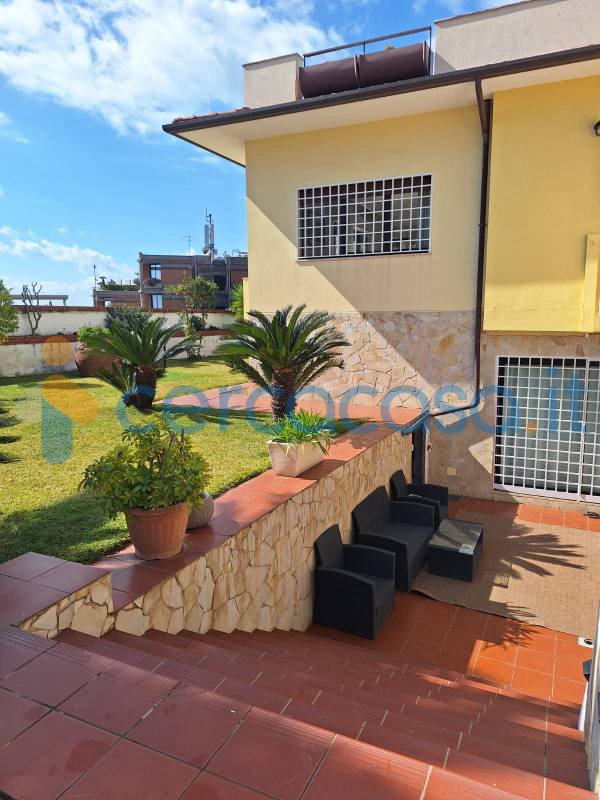 casa indipendente in vendita ad Aci Castello in zona Cannizzaro