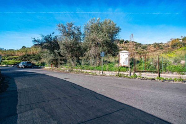 terreno agricolo in vendita ad Aci Castello in zona Aci Trezza