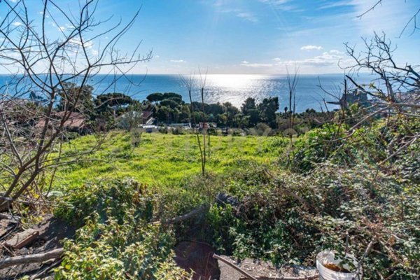 terreno agricolo in vendita ad Aci Castello in zona Aci Trezza