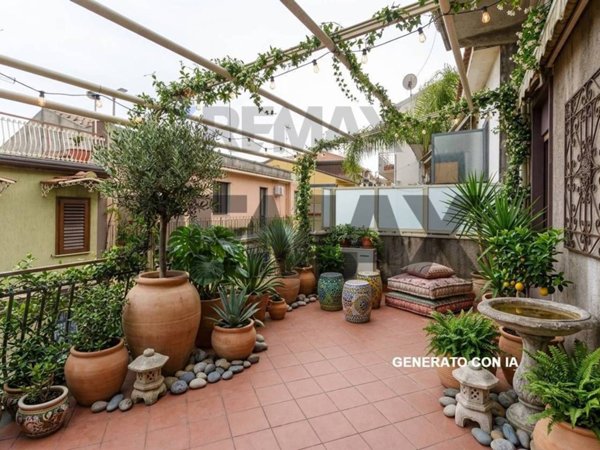 casa indipendente in vendita ad Aci Castello in zona Ficarazzi