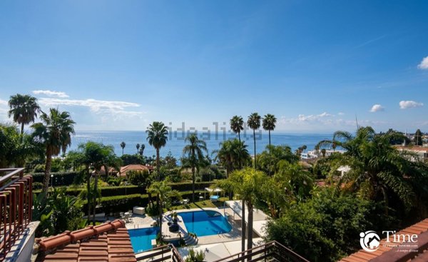 appartamento in vendita ad Aci Castello in zona Aci Trezza
