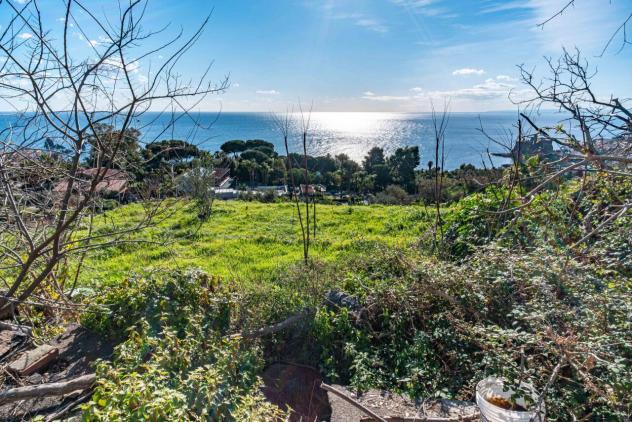 terreno agricolo in vendita ad Aci Castello