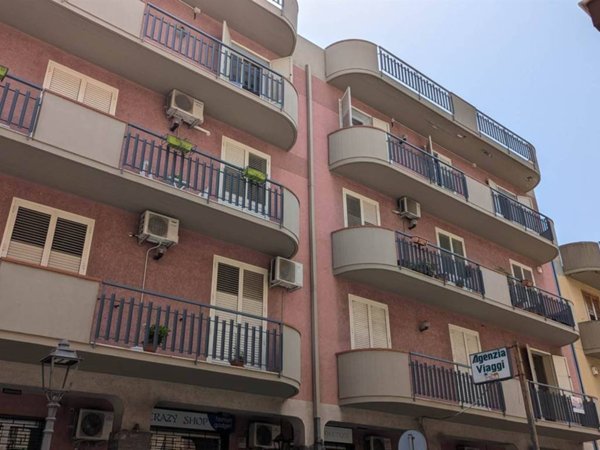 appartamento in vendita ad Aci Catena
