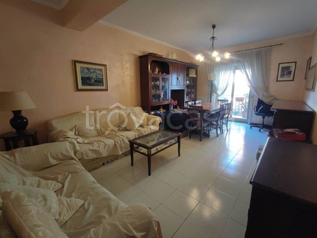 appartamento in vendita ad Aci Catena in zona San Nicolò