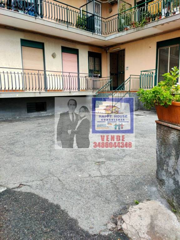 appartamento in vendita ad Aci Catena
