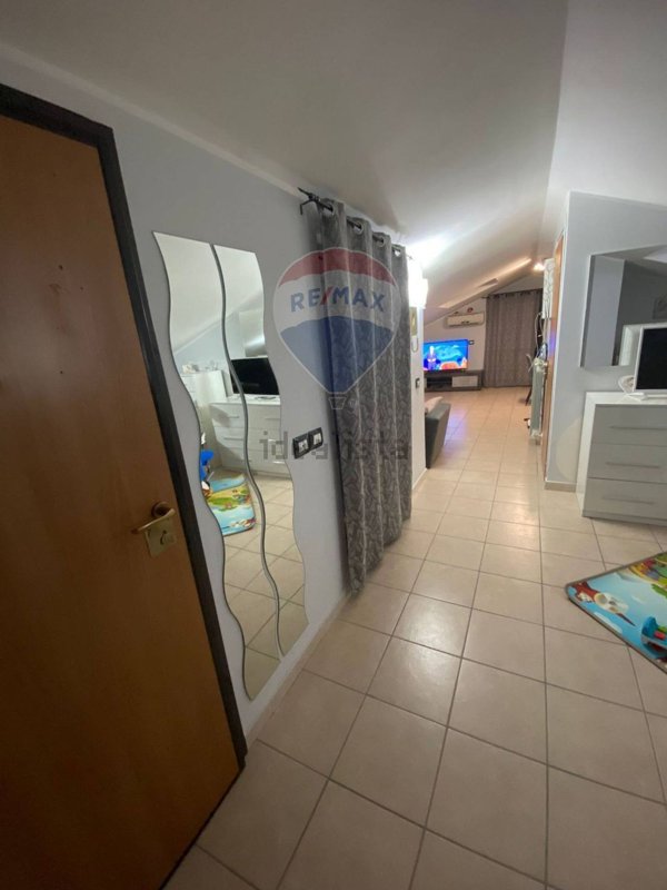 appartamento in vendita ad Aci Catena