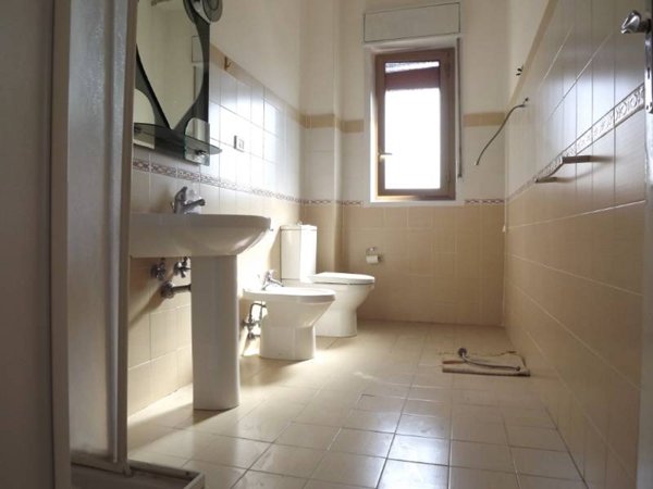 appartamento in vendita ad Aci Catena