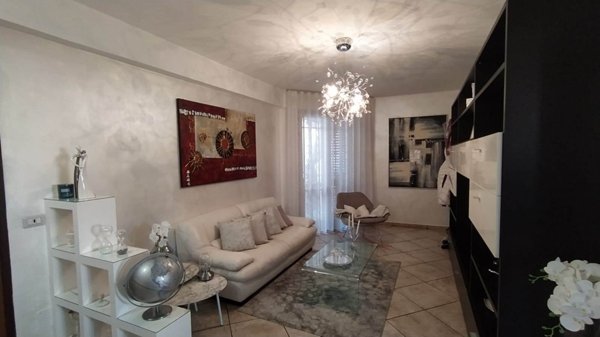 appartamento in vendita ad Aci Catena