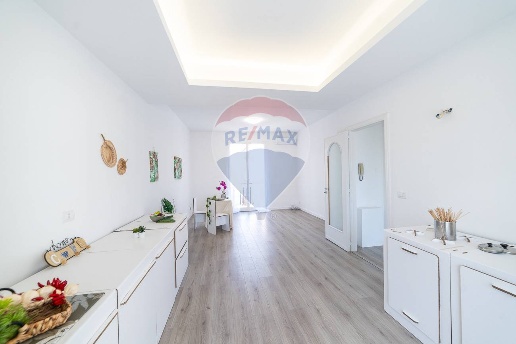 appartamento in vendita ad Aci Catena